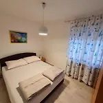 Apartament Nena *
